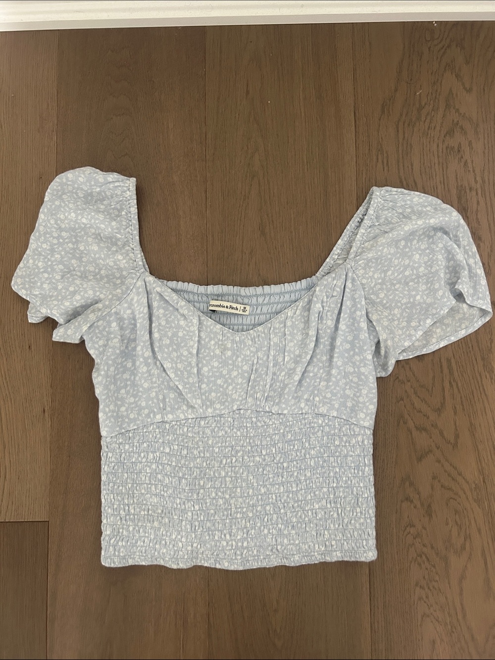 Abercrombie Light Blue Floral Smocked Puff Sleeve Top